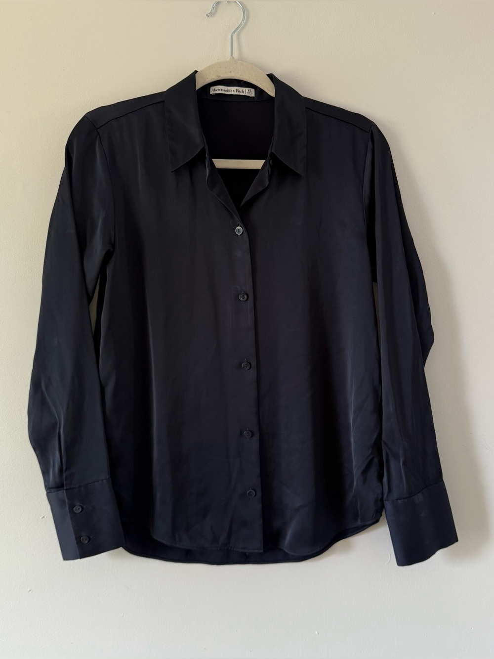Abercrombie & Fitch Navy Satin Button Down Blouse | Quiet Luxury | Old Money
